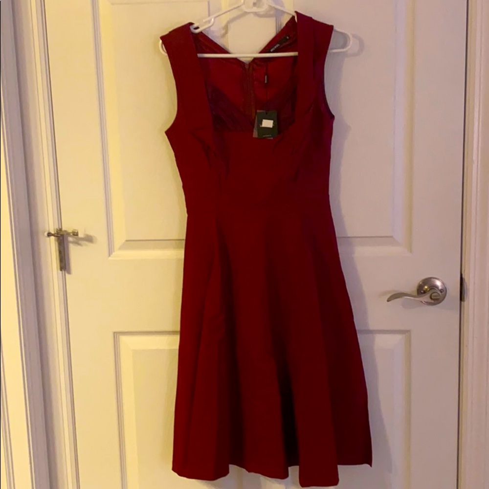 Dress - Picture 2 of 5